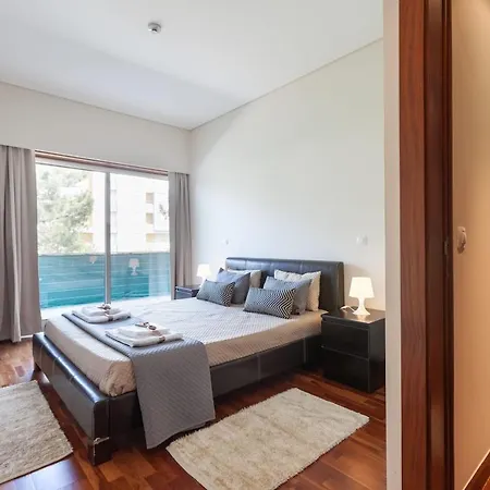 Апартаменты Areias Beach Apartment Виана-ду-Каштелу
