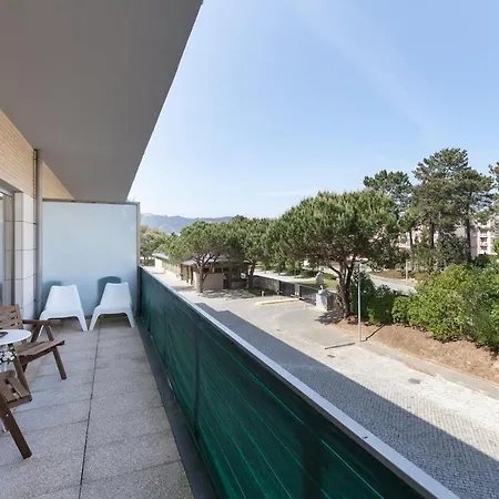 Апартаменты Areias Beach Apartment *